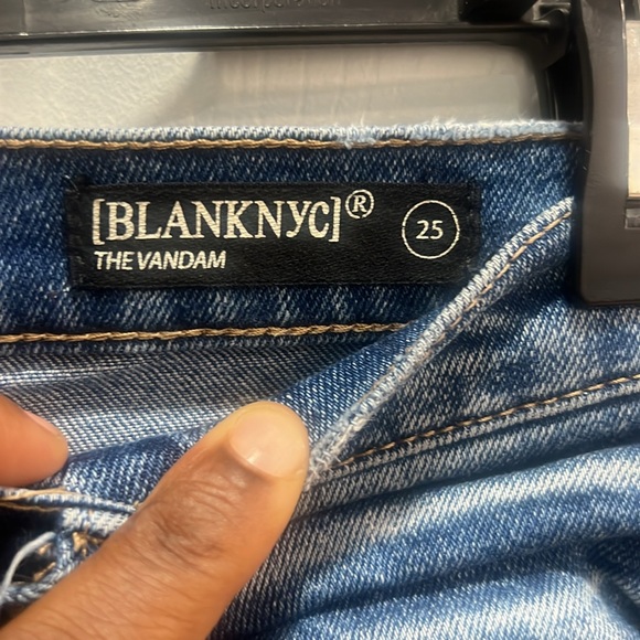 BLANK NYC - THE VANDAM in Dance-off High-rise kick flare medium indigo wash 25 - Picture 6 of 6